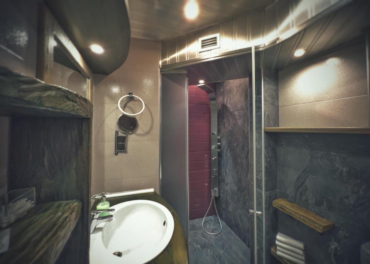 Тhe Bohemian Lodge-Entire House With Sauna Veliko Tarnovo Eksteriør billede