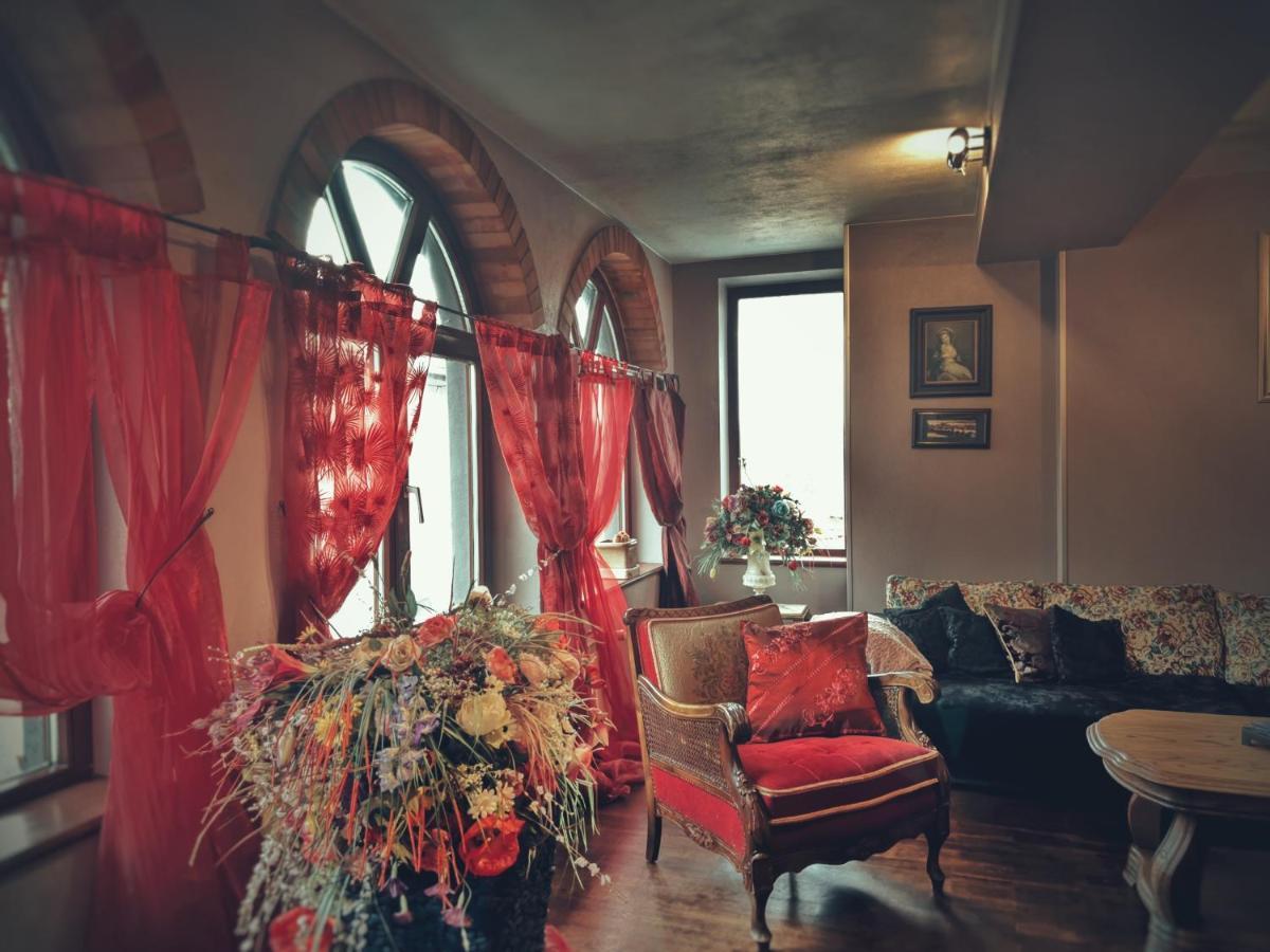 Тhe Bohemian Lodge-Entire House With Sauna Veliko Tarnovo Eksteriør billede
